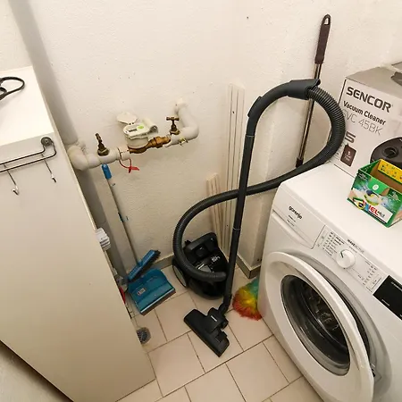 Paradise - Free Parking *