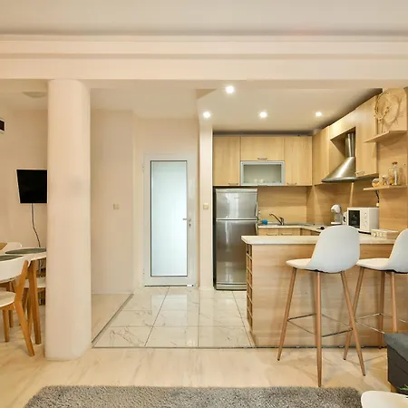 Paradise - Free Parking شقة *